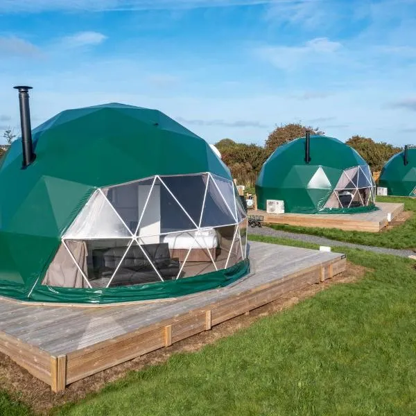 Brynteg Glamping, hotel v destinaci Llanallgo