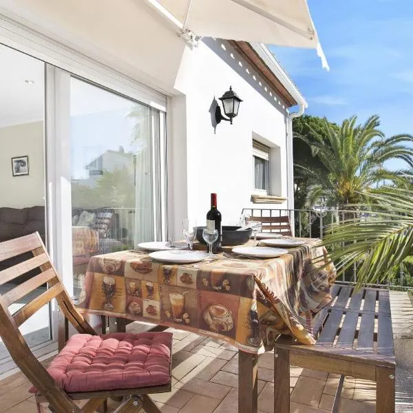 1Albo01 - Llafranc, מלון בקאלייה דה פאלאפרוג'ל