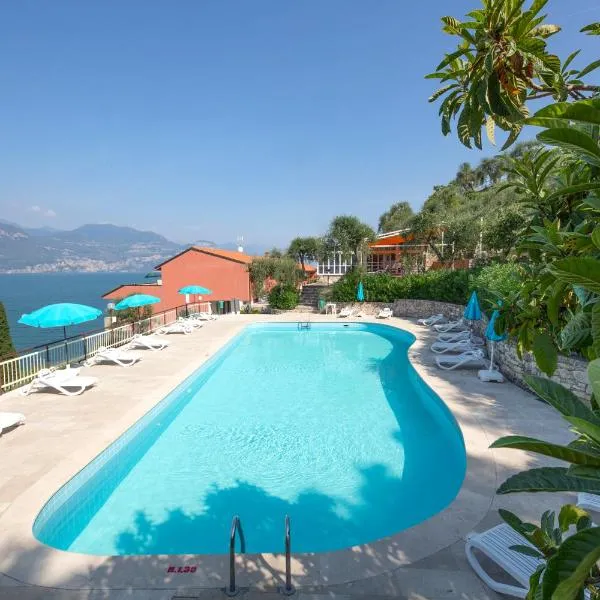 Residence Castelli, hotel a Brenzone sul Garda