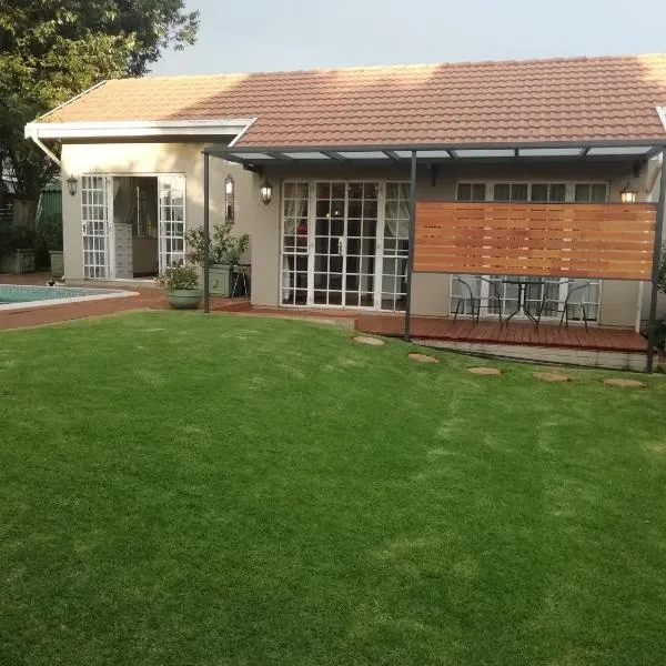 4 Michael Place, hotel en Edenvale