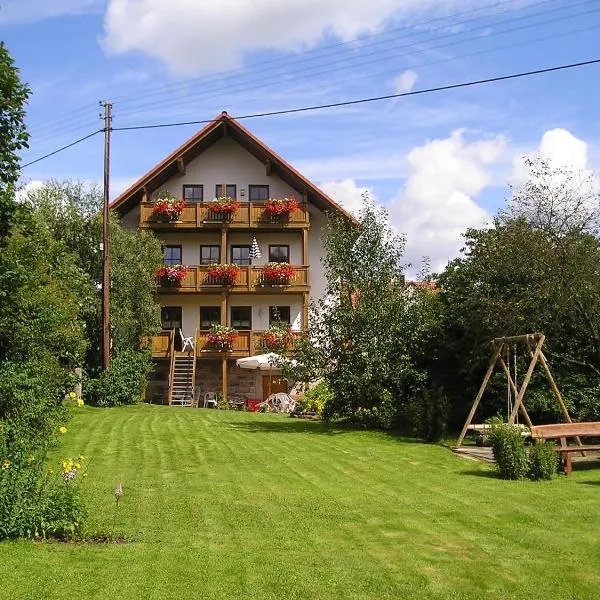 Gästehaus & Ferienhof Hüfner, хотел в Motten