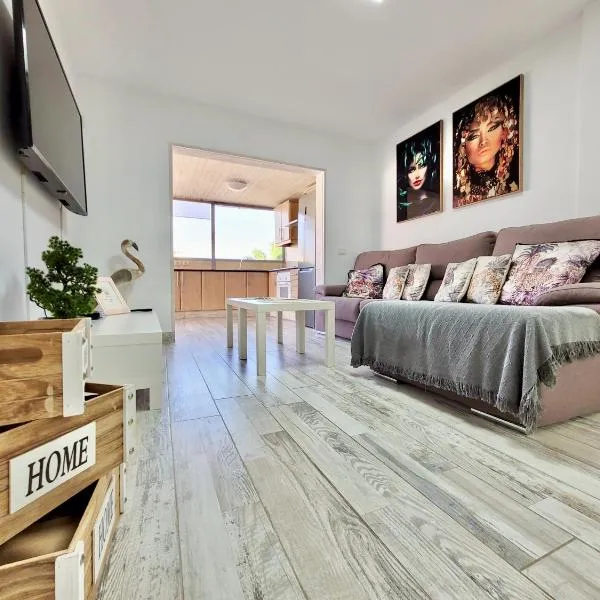 CristianPlaya Attic, hotel in Los Cristianos