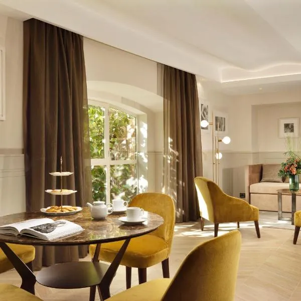 Margutta 54 Luxury Suites โรงแรมในโรม