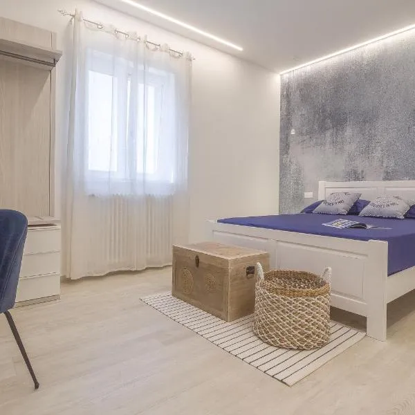 Primopiano Luxury Accommodations, отель в Вьесте