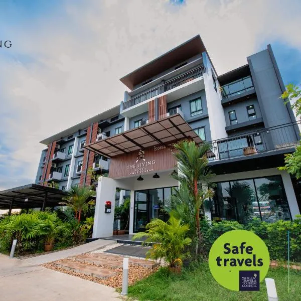 The Living Hotel SamutPrakan, ξενοδοχείο στο Bang Bo