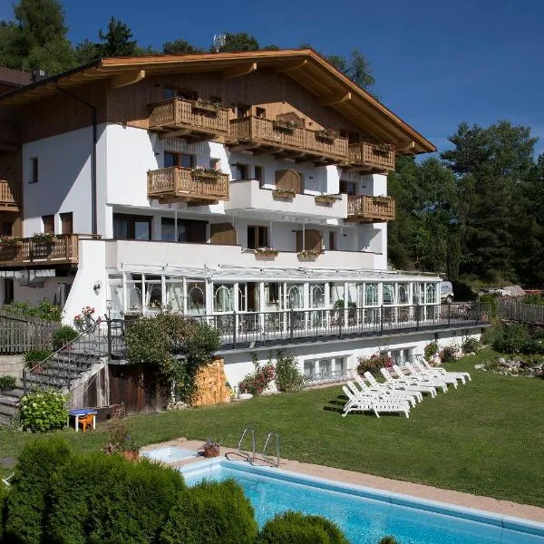 Naturhotel Edelweiss, hotel Terentóban