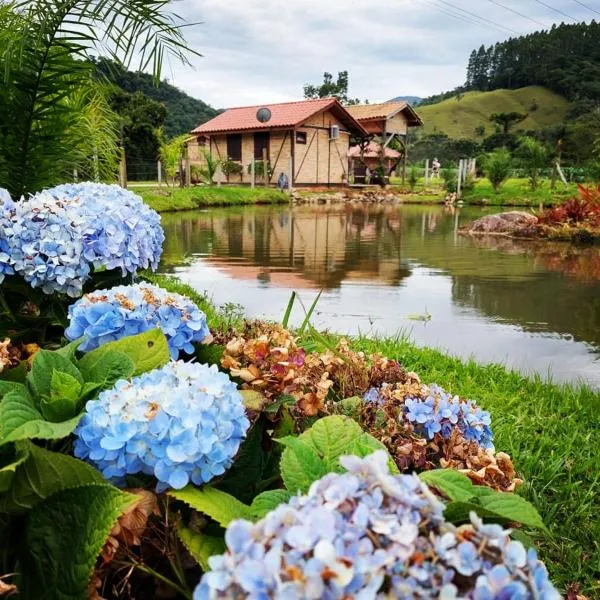 Caminhos da Serra do Tabuleiro - Chalé do Lago, hotel in Anitápolis