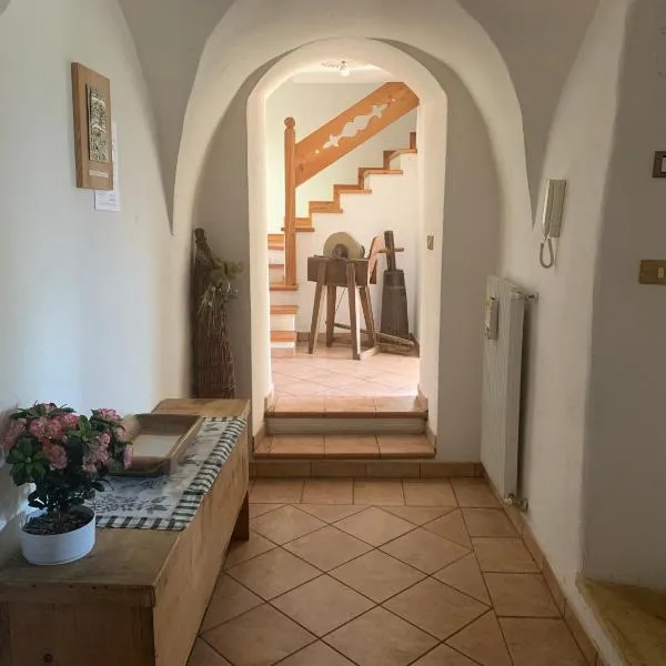 Maso Pallabazzer - Colle Santa Lucia, hotel v destinaci Colle Santa Lucia