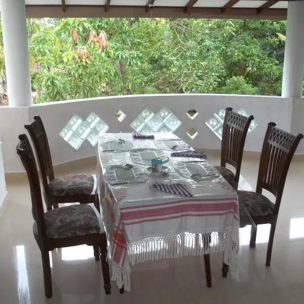 Anura Home Stay, hotel en Kalutara