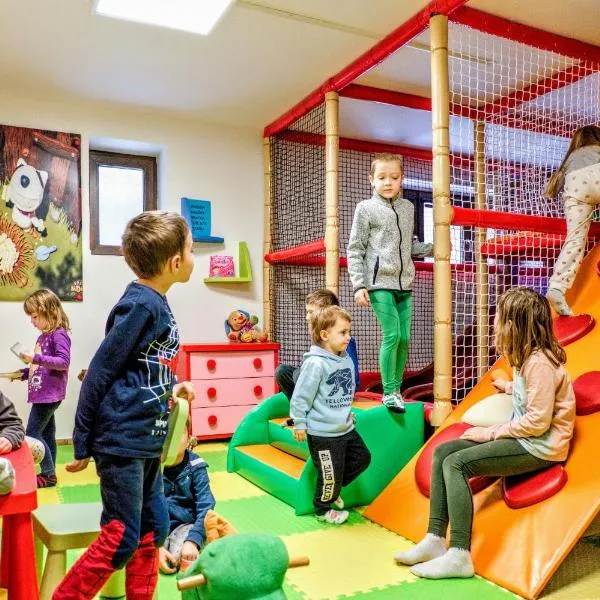Apartmánový Dům Pasťák, hotel v destinaci Loučná nad Desnou