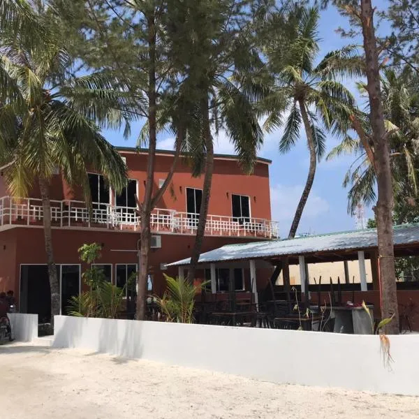 Merijaan Maldives, hotel v Maafushi