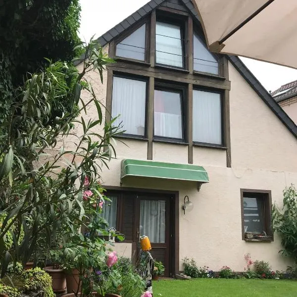 Gemütliches Ferienhaus Mainz, hotel in Mainz