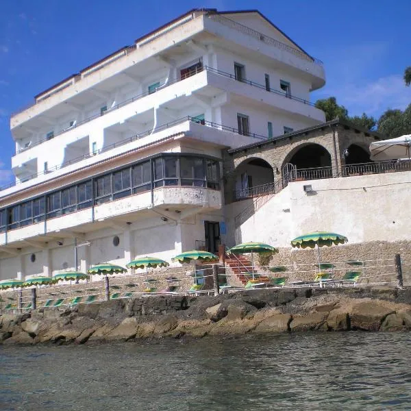 Hotel Sirena, hotell i Castellabate