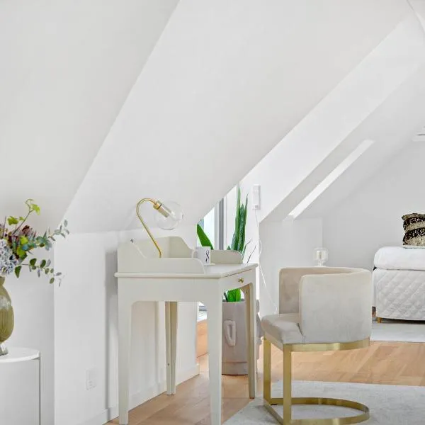 Regent 9 - Great Apt with Terrace in City Centre, hotelli Kööpenhaminassa