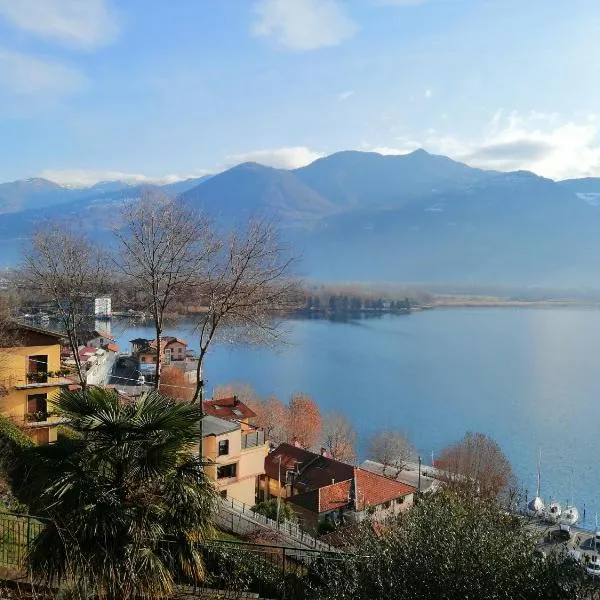 Castello Lovere appartamenti, hotel v destinaci Lovere
