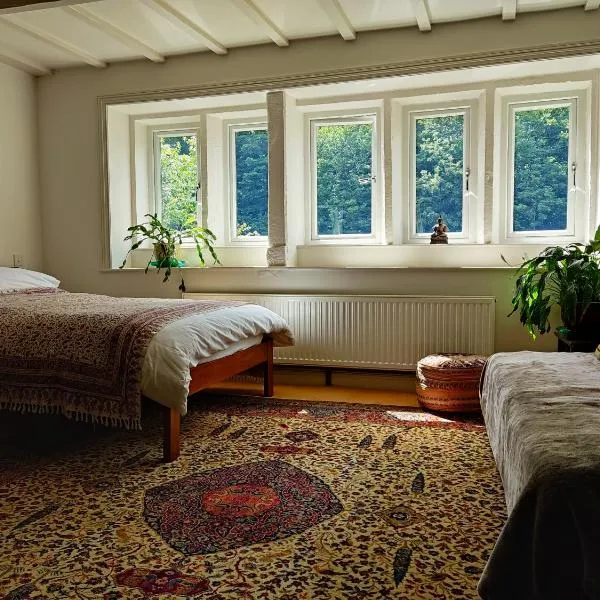 Beautiful quiet room in the heart of Holmfirth, hotel v destinaci Holmfirth