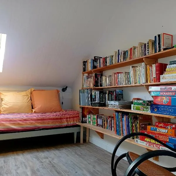appartement dans maison, calme assuré, khách sạn ở Corancy