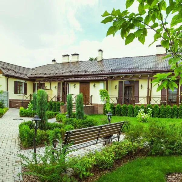 Petrani Central, Hotel in Kiew