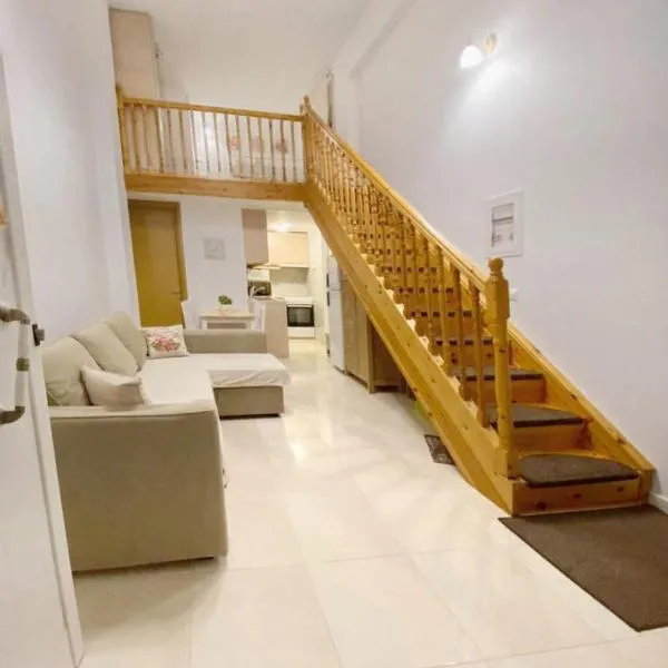 Studio by the sea, hotel in Kardamaina