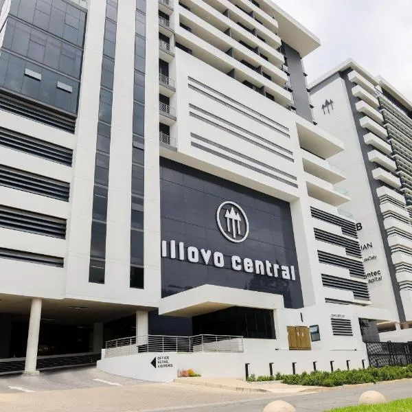 Illovo central @ Sandton, hotel in Johannesburg