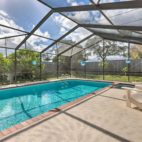 Outdoor Retreat in Edgewater with Private Pool, hotel v destinaci Edgewater