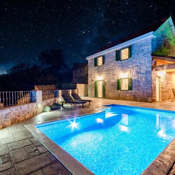 Holiday Home Rustic, hotel v destinaci Kraljići