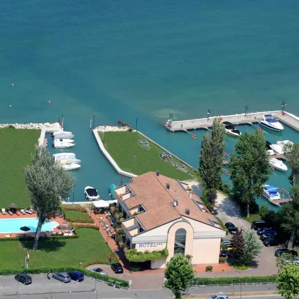 Yachting Hotel Mistral – hotel w Sirmione