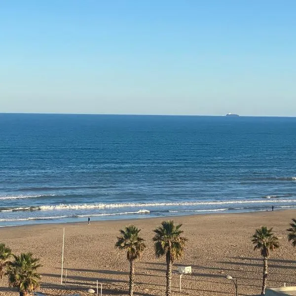Avenida Mare Nostrum 7 Patacona Beach Breakfast items in the home, hotel in Valencia