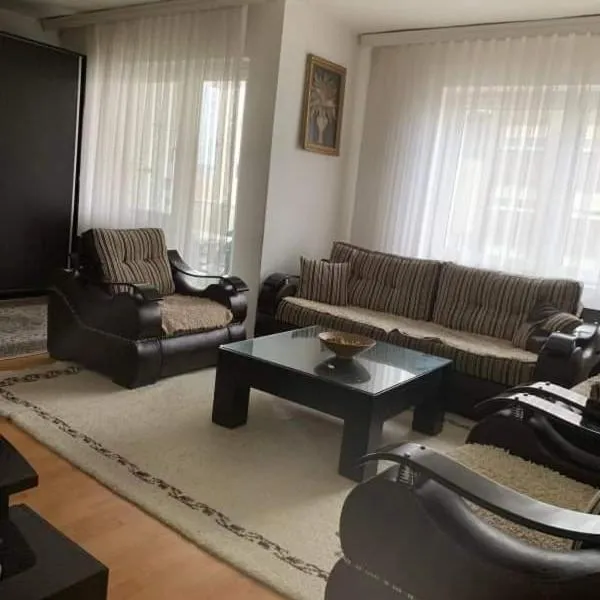 Lovely Hotel & Apartment for rent in center of Gjilan, hotel in Gjilan
