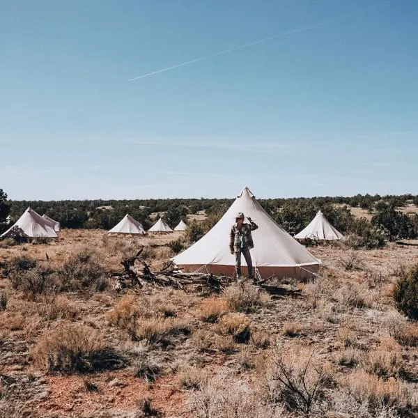 Wander Camp Grand Canyon, hotel in Valle