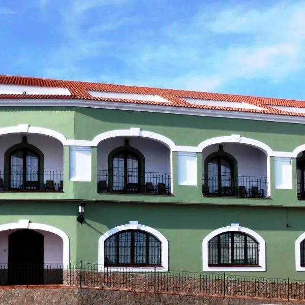 Apartamentos Trinidad, hotel en Torremegía