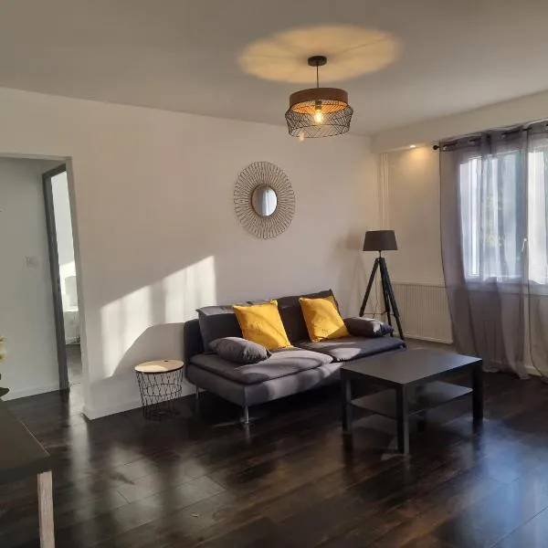 LE PETIT MÉAS superbe appartement au calme., viešbutis mieste Pjerlatas