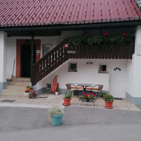 Viesnīca Apartmaji Korošec na Koprivniku pilsētā Koprivnik v Bohinju