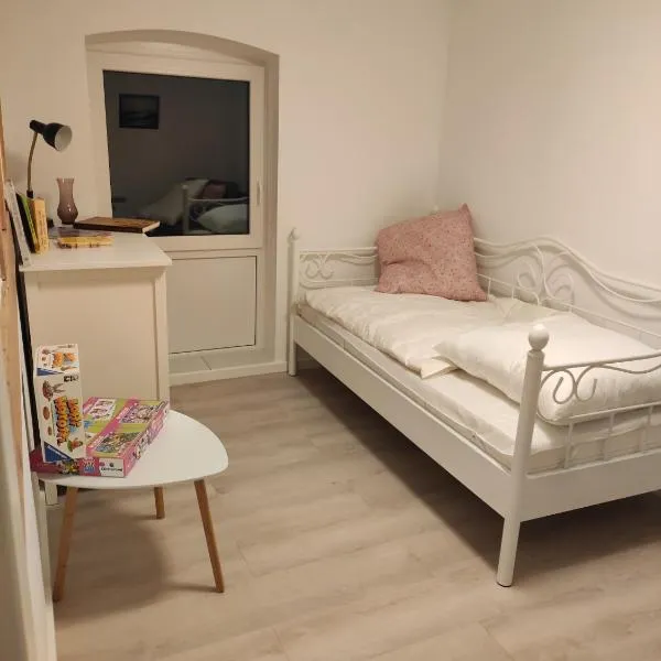 Ferienwohnung auf dem Pferdehof, hotel en Sumte