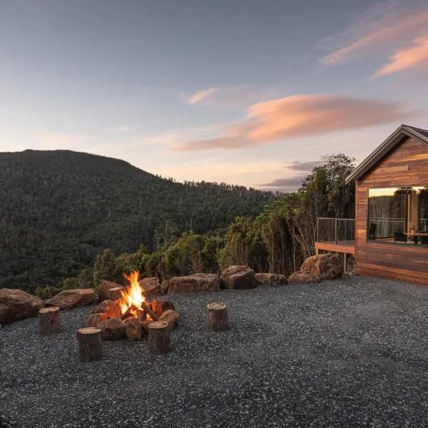 Tiny Escapes Cradle Valley – hotel w mieście Moina