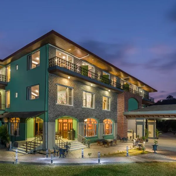 The Atman Dharamshala by Leisure Hotels, hotel v destinaci Dharamsala