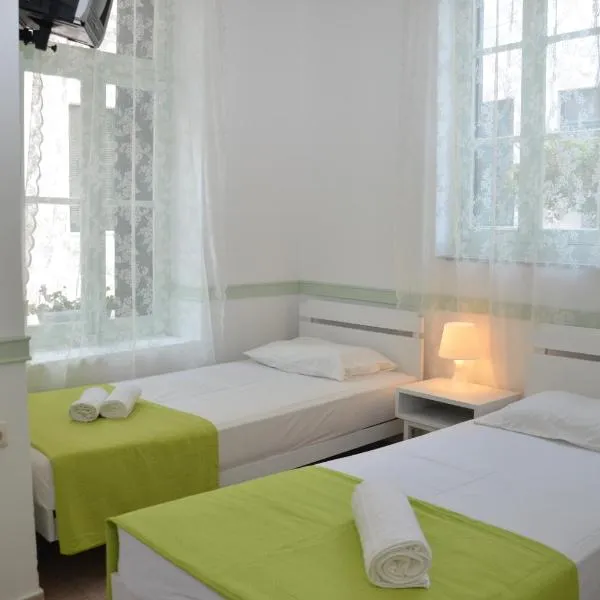 Aegli Rooms, hotel v destinaci Tinos