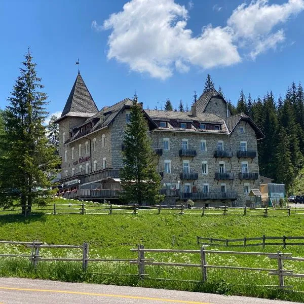 Hotel Castel Latemar, Hotel in Karersee