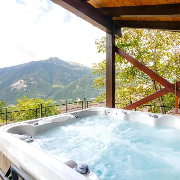 Balcon del Pirineo Rural Ordesa, hotel en Frajén