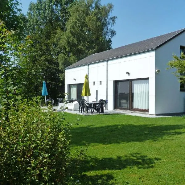 Holiday Home Au bord du Lac 1 by Interhome, khách sạn ở Butgenbach