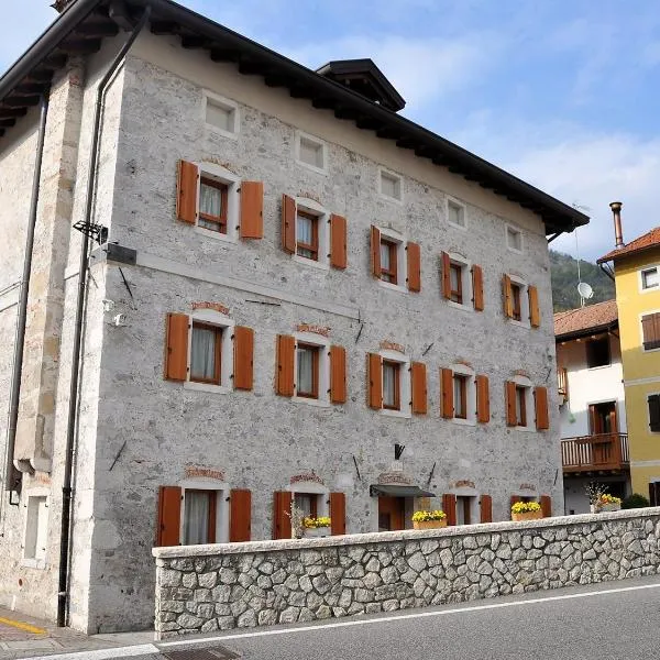 Apartment Albergo Diffuso - Cjasa Fantin by Interhome, hotel in Barcis