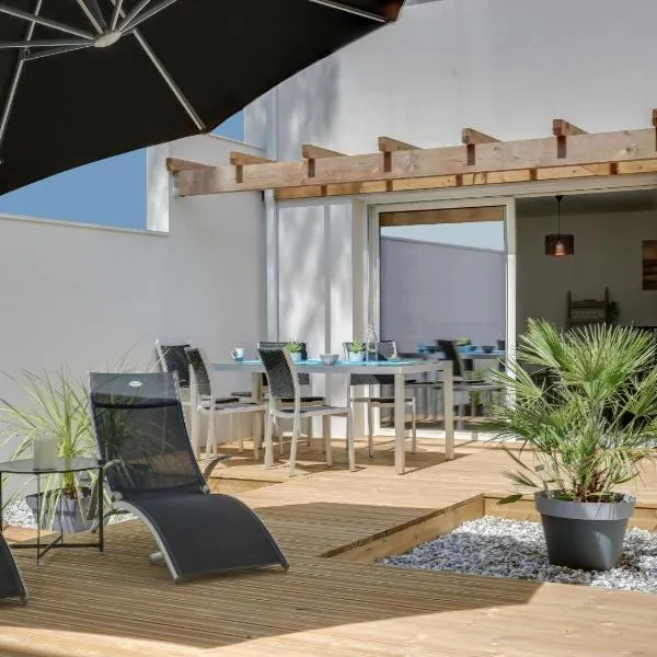 Apartment Les Patios de Flore-1 by Interhome, hotel i Mimizan
