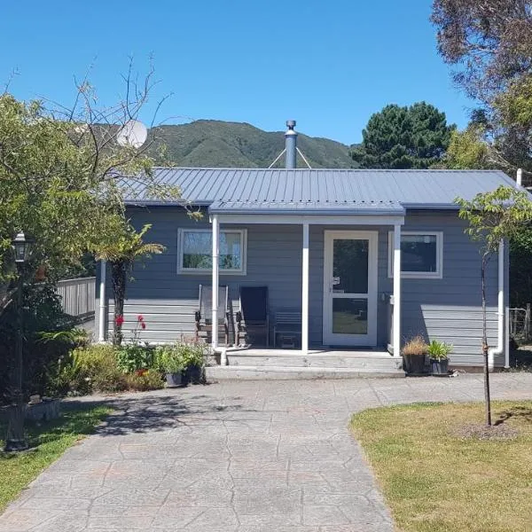 Incline Cottage, hótel í Upper Hutt