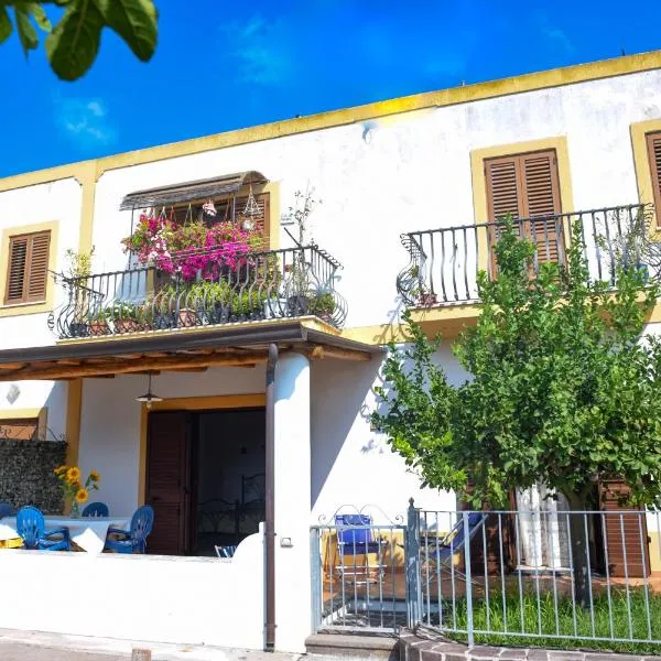 Marina Lunga, Hotel in Lipari