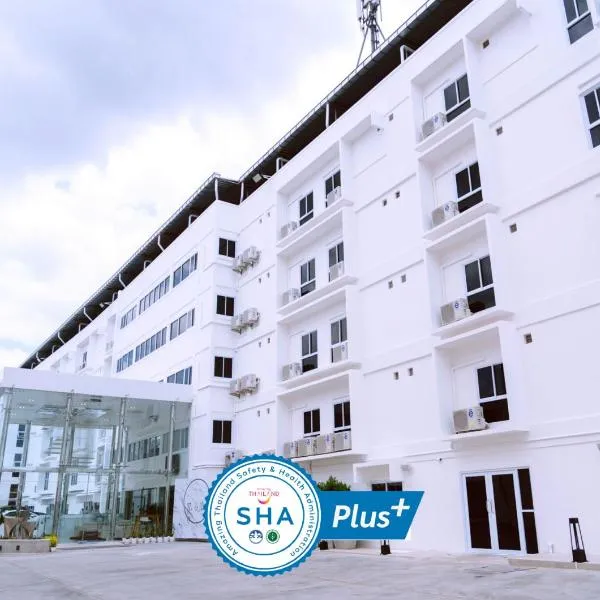 Thewhitehotel BY Charoensri - SHA Extra Plus, hotel u gradu Ban Khao San