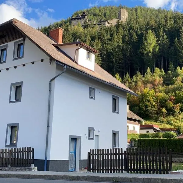 Center House, hotel u gradu Ramingstein