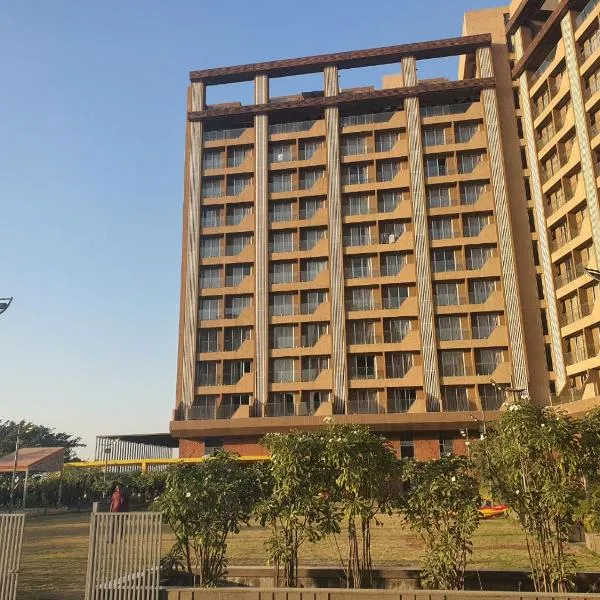 Weekend Address Managed By P.C Homes, hotel v destinaci Súrat