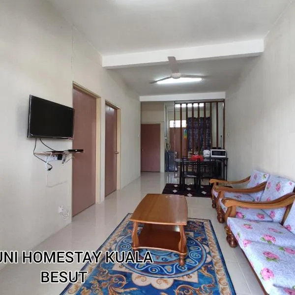 AYUNI HOMESTAY KUALA BESUT TERENGGANU, hotel v destinaci Kampung Kuala Besut