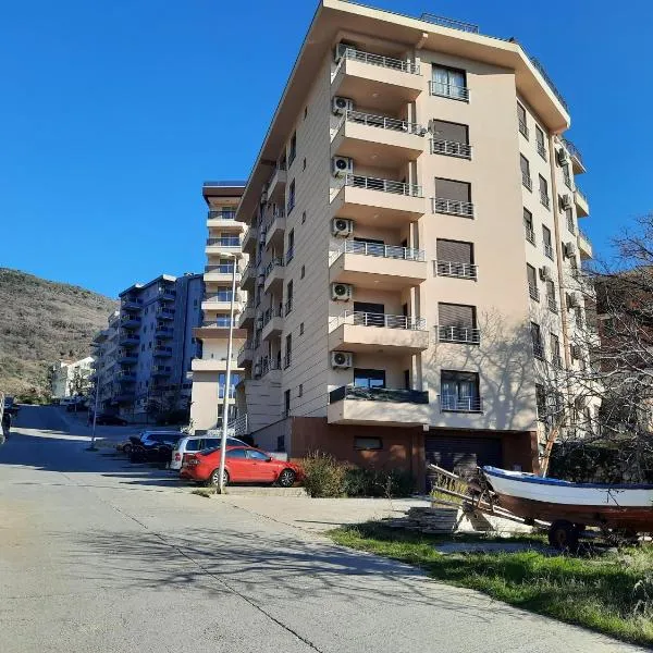 Marina Apartment, hotel em Bečići