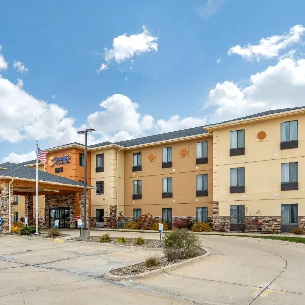 Comfort Inn & Suites Cedar Rapids North - Collins Road, hotel en Marion